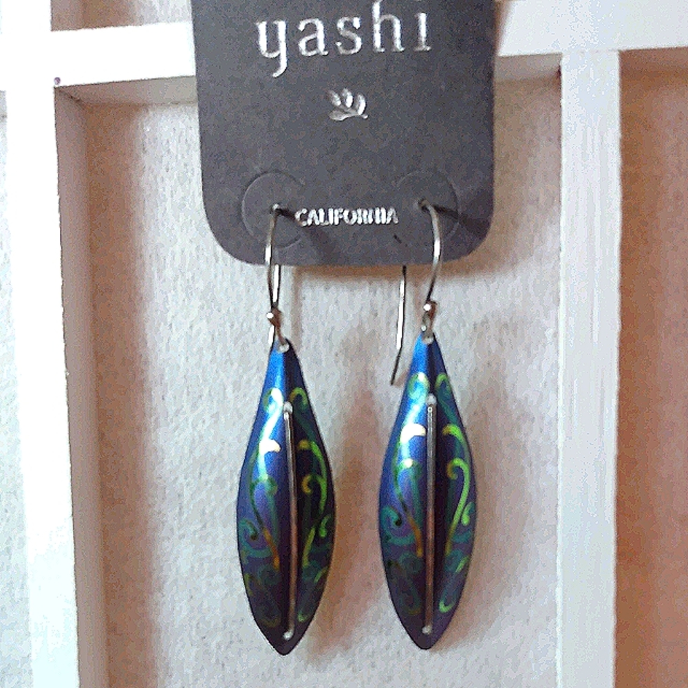 Holly Yashi Earrings "Purple 💜 For Me"